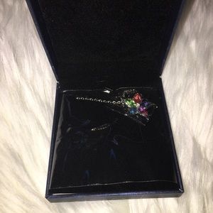 NWT!!! Colorful Flower Shaped Necklace